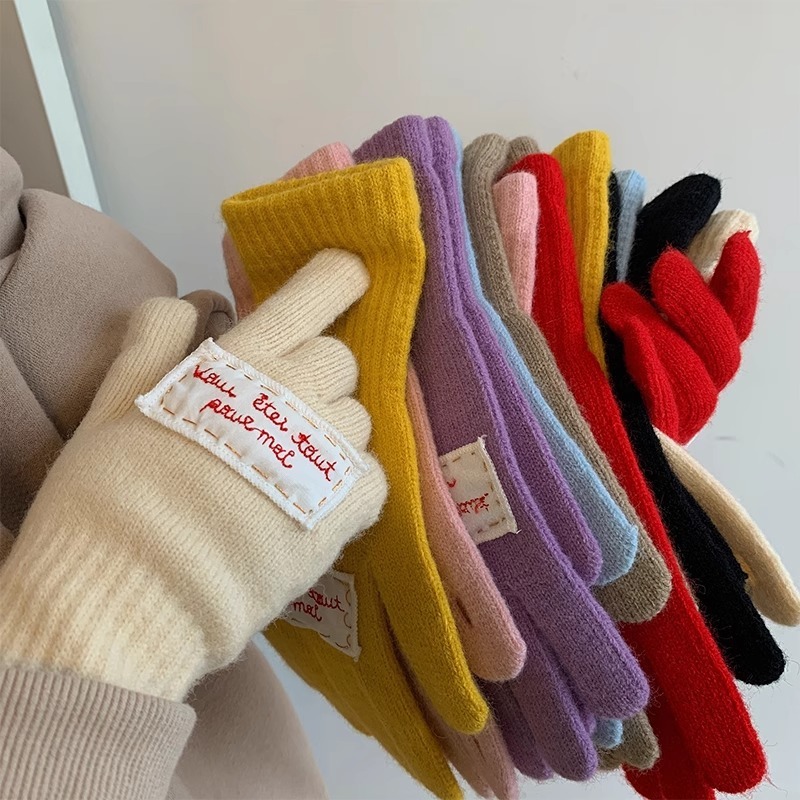 Candy-colored Korean-style alphabet student wool knitted touch-screen gloves for women, thickened, trendy and warm, cycling out to protect against the cold