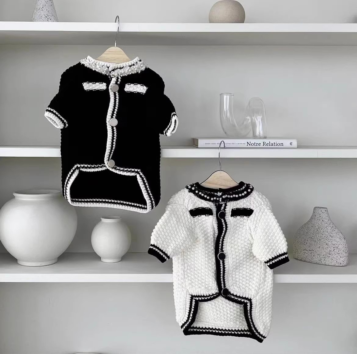 Korean style puppy clothes, pearl collar, small fragrant sweater, Teddy Bichon, small and medium-sized dog cardigan, autumn and winter pet clothing