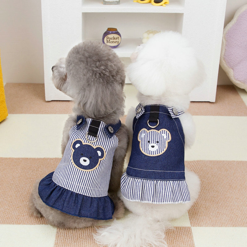 Puppy dog ​​clothing harness denim skirt small teddy bear traction two-legged pet clothing