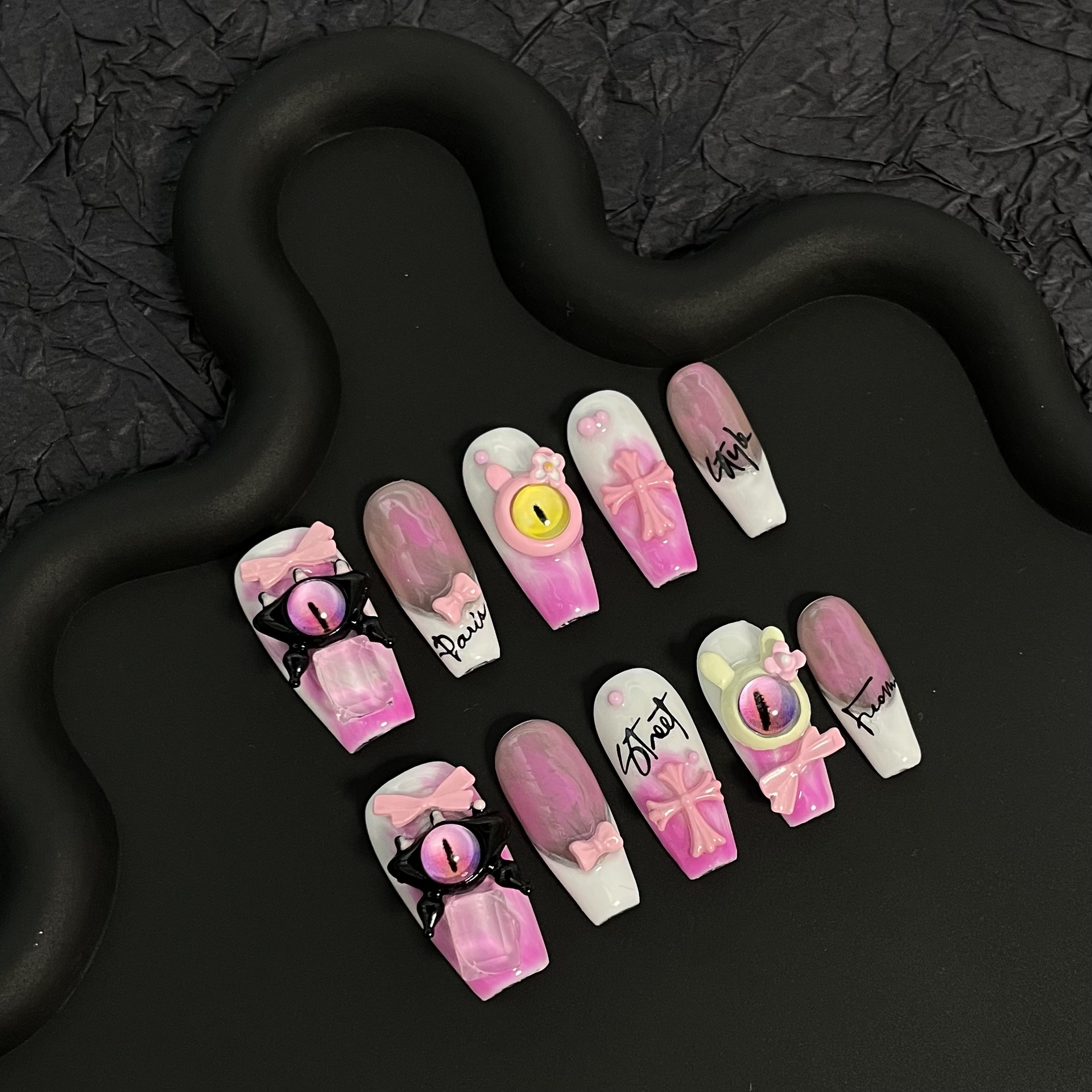 [Original real shot] Handmade manicure pink little monster Crow Heart Cross removable fake nails manicure stickers