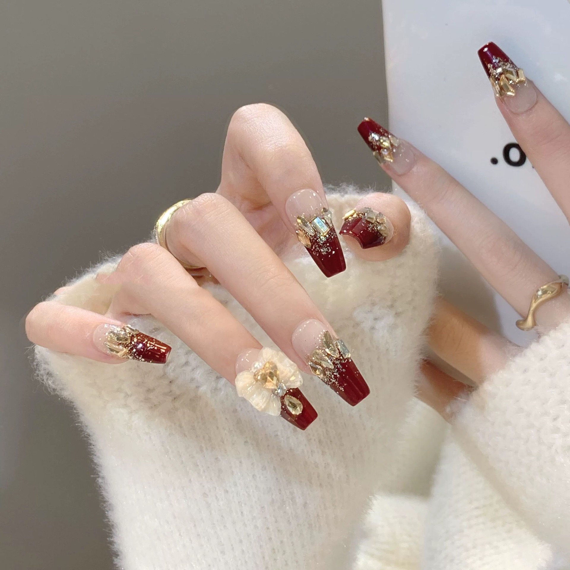 Rose Forest Gold Feather Glaze Wearable Nails Long French Nail Sticker Finished High-Quality Whitening Diamond Manicure