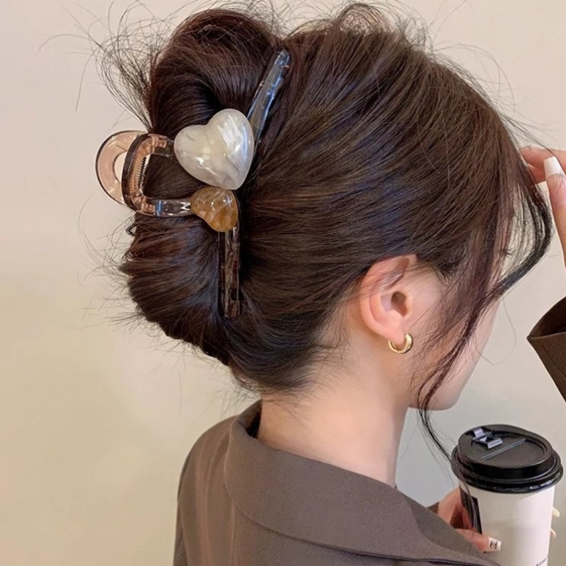 High-end oversized jelly-colored love clip for women with hair on the back of the head, shark clip, hair clip, hairpin headgear
