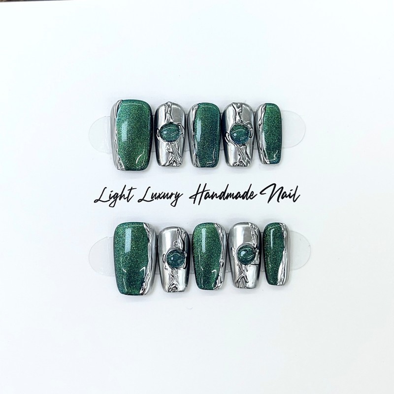 [Original real shot] Magic mirror-shaped emerald cat-eye handmade wearable nails, light luxury, pure handmade high-quality nails