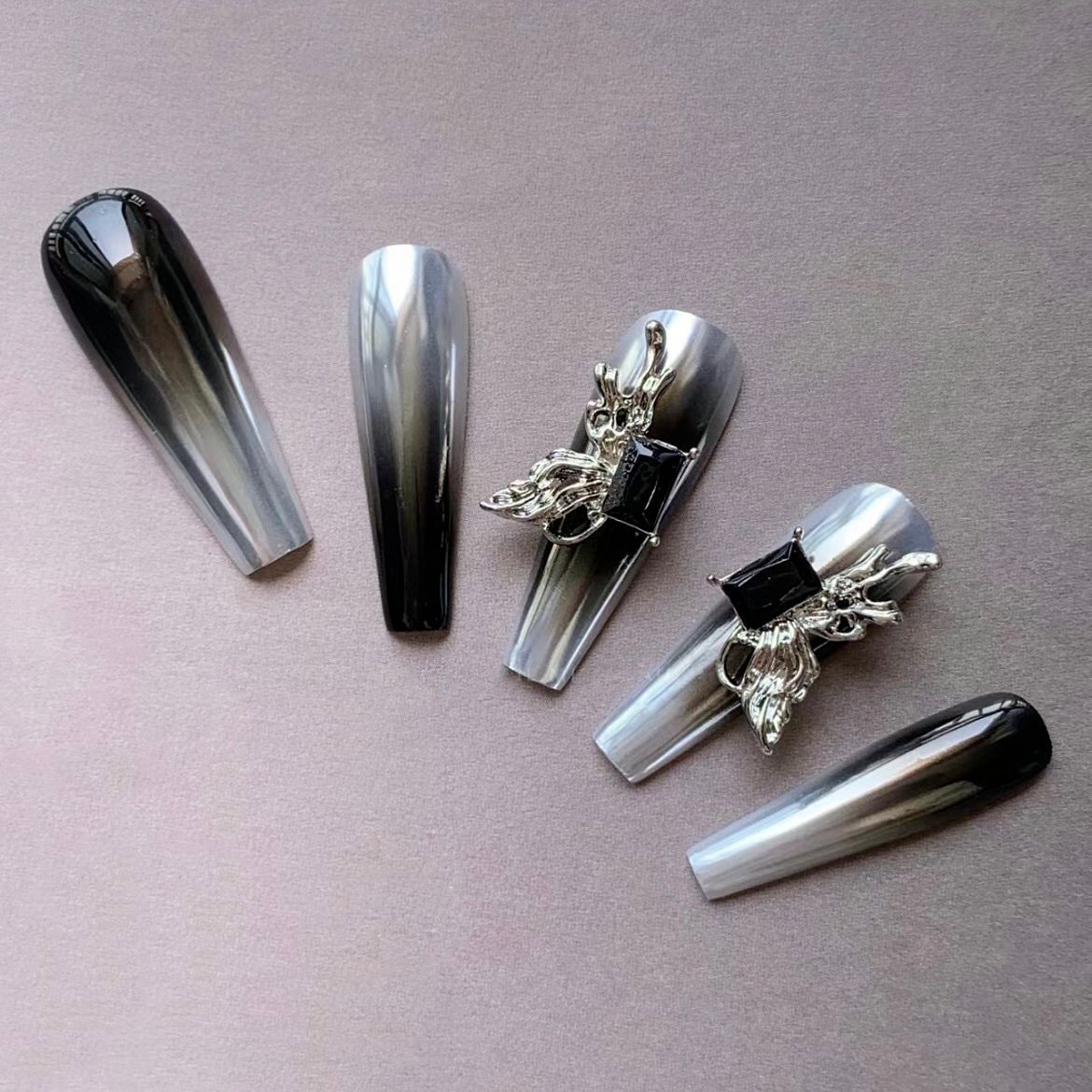[Original Real Shot] Silver Black Aurora Gradient Butterfly Angel Forbidden Love Nail Sticker Wearable Nails Removable