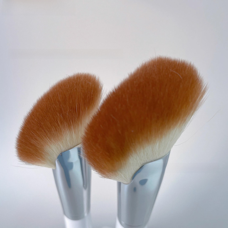 Guo Xiaoniu's contouring brush comes with cover nose shadow brush, side face shadow, fluffy blush, fan-shaped loose powder makeup brush, large size