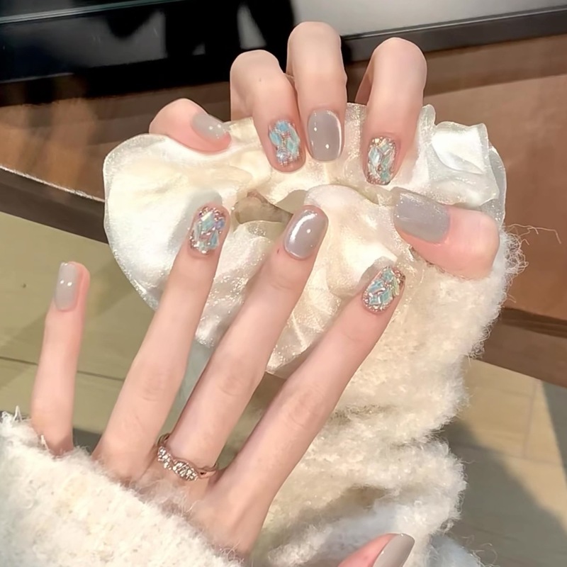 Qingti cat eye cool ice transparent aurora diamond ice transparent feeling fleshy flash new year wearable manicure autumn and winter style advanced