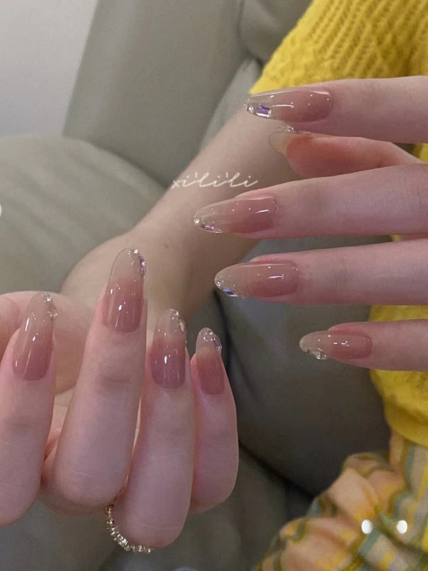 Xiaohongshu’s popular ice-clear nude color whitening manicure pure lust style handmade removable manicure almond fingertip drill