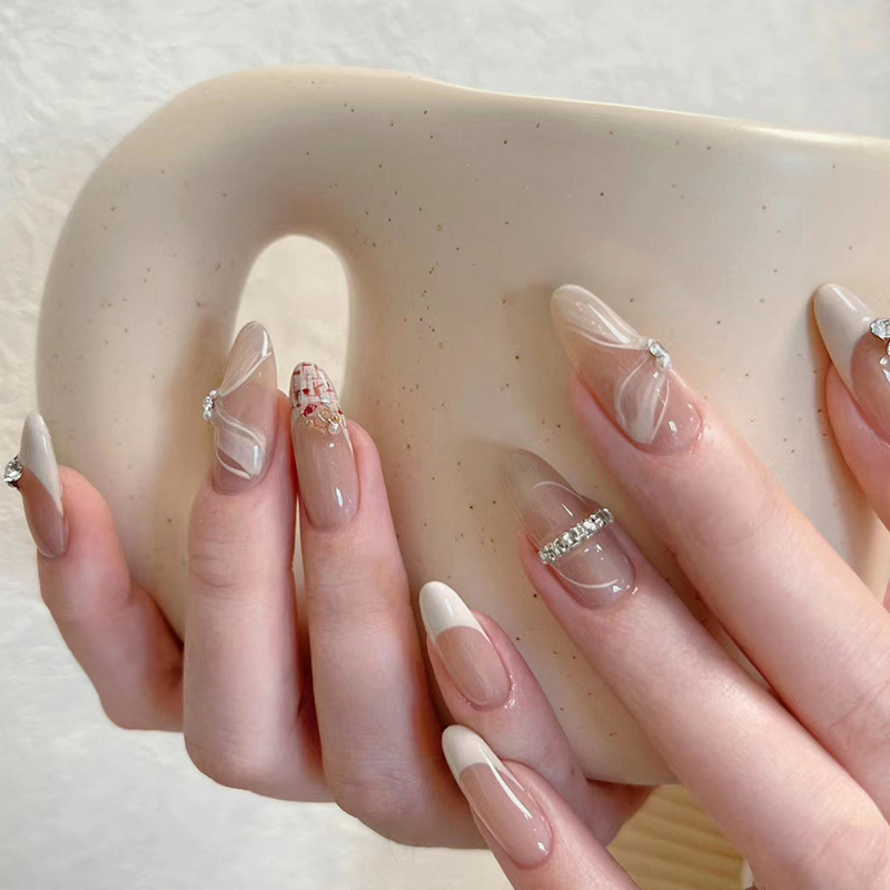 Oval sweet girly little fragrance diamond manicure plaid pile of diamonds fake nails finished wear nails wholesale nail