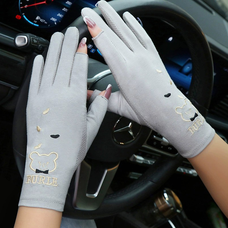 Women's short cotton sun protection anti-ultraviolet anti-slip thin gloves showing two fingers while riding, driving and writing