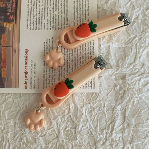 Cute cartoon cat claw pendant nail clippers for girls anti-splash nail clippers home creative folding manicure nail clippers