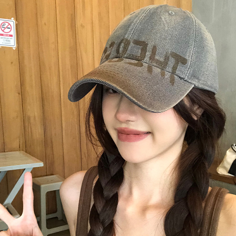 Korean ins trendy retro American letter baseball cap with wide brim and big face for women showing face and small versatile peaked cap for men