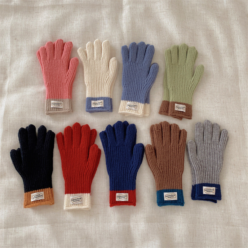 Ins same color matching touch screen split-finger five-finger gloves new winter warm children's contrasting color gloves letters