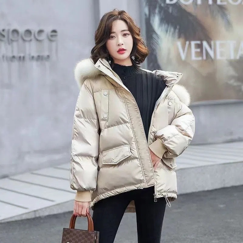 White Duck Down Jacket Women's Short 2024 New No-Wash Glossy Fashionable Warm Loose Fur Collar Duck Down Jacket