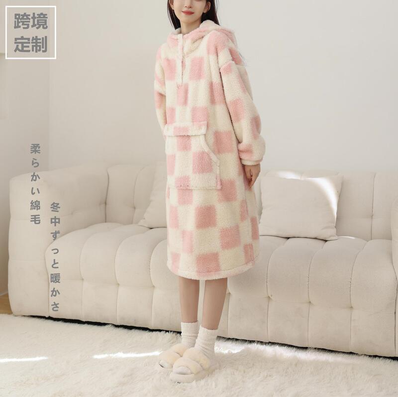Autumn and winter Shu cotton velvet pajamas checkerboard long pajamas thickened warm flannel women's hooded home clothes can be worn outside