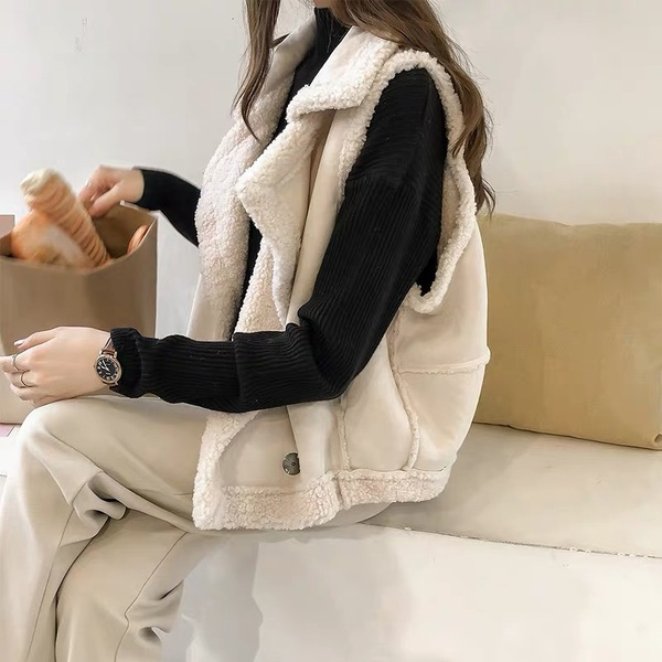 Lamb wool vest women's autumn and winter new loose BF sleeveless vest vest fur integrated suede vest jacket