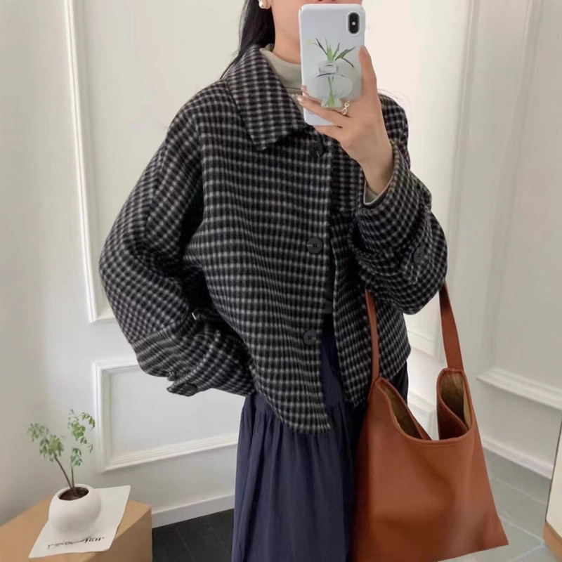 2024 New Bat Style Collar Button Pure Wool Wool Coat Short Loose Houndstooth Fashion Raglan Sleeve Wool Coat