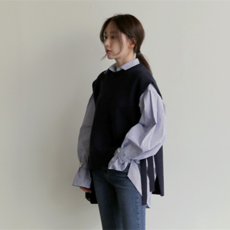 French sweater suit for women, two-piece fall and winter long-sleeved shirt design, niche style knitted vest jacket