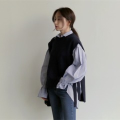 French sweater suit for women, two-piece fall and winter long-sleeved shirt design, niche style knitted vest jacket