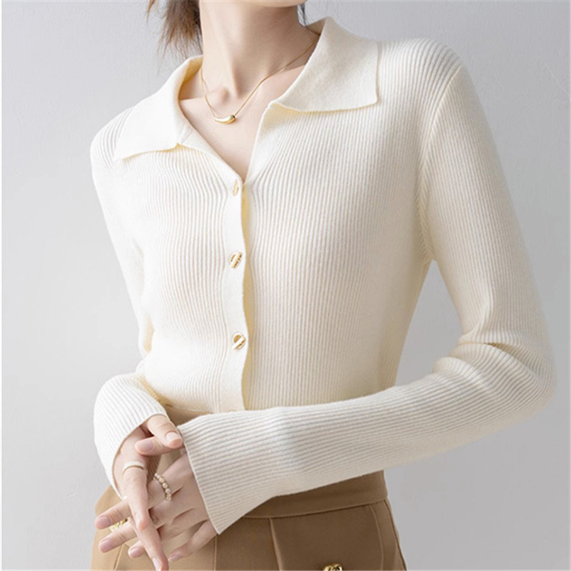 Chic metal buckle Polo collar knitted cardigan for women early autumn new solid color long-sleeved lapel bottoming top