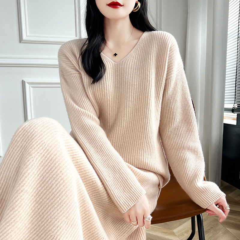 Autumn new V-neck striped off-shoulder 100% wool sweater mid-length versatile knitted smocked knitted wool pants suit