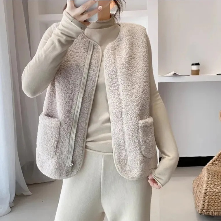 Autumn and winter new style lamb plush vest outer jacket retro style vest women's fur one-piece trendy vest thick