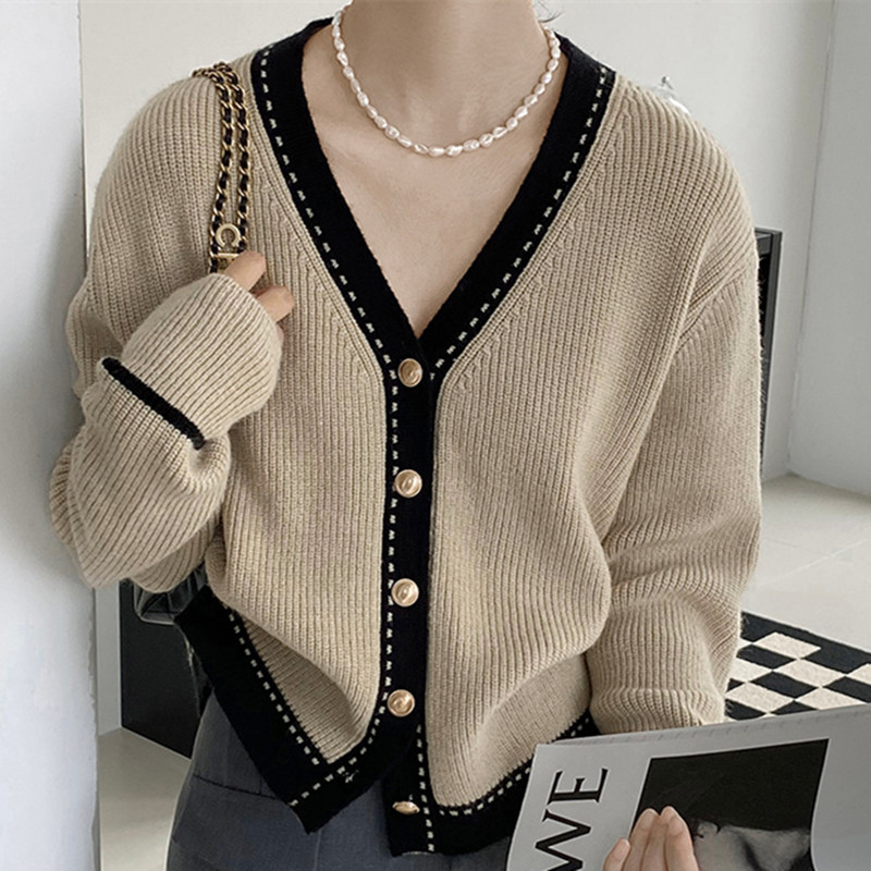 Xiaoxiangfeng sweater women's autumn retro contrasting color v-neck cardigan knitted jacket outer wear niche design long-sleeved top