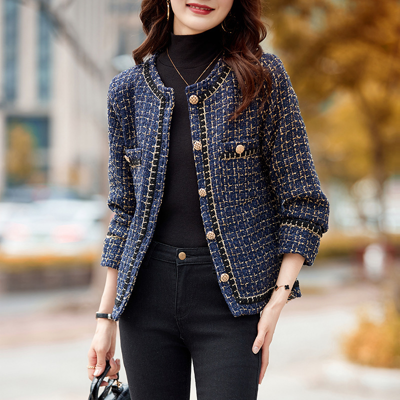 Xiaoxiangfeng woolen short coat women's autumn and winter new hot style small duffle fashion top