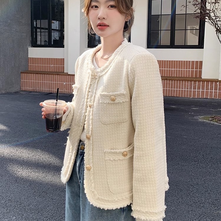 2024 new autumn and winter French style petite high-end temperament socialite tweed white small fragrance jacket for women