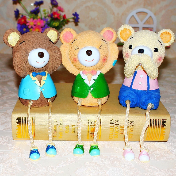 Recommended new hot-selling Sanbuxiong hanging leg doll piggy bank high quality resin gift hanging leg partition ornaments