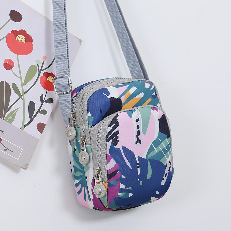 2024 new mobile phone bag, fashionable and versatile one-shoulder crossbody bag for women, lightweight small bag, mini coin purse, clutch bag