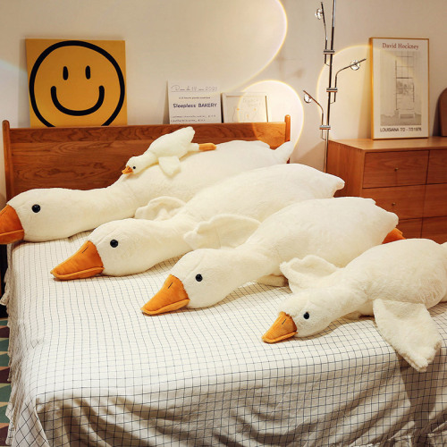 Cross-border white goose pillow doll girl sleeping leg pillow foreign trade plush toy swan cushion gift
