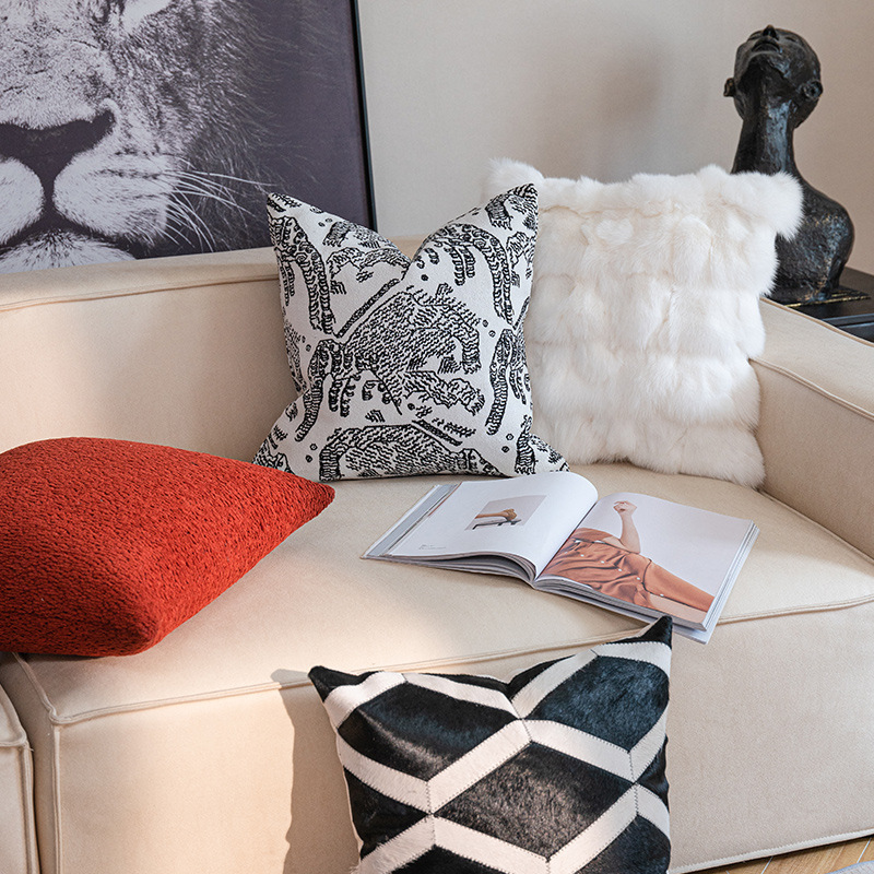 Light luxury sofa Nordic living room pillow modern cushion model room sofa cushion black and white mountain tiger pattern abstract pillow