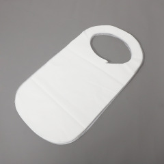 Disposable apron in stock wholesale hot pot barbecue crayfish guest oil-proof disposable non-woven apron