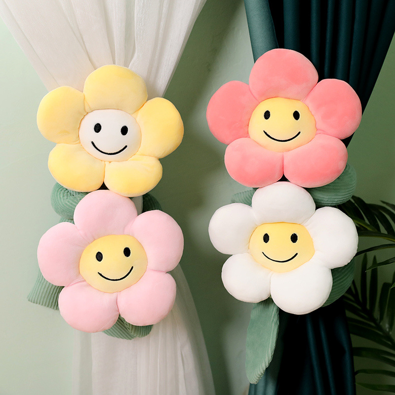 Creative sun flower curtain buckle smiley flower plush toy home clip curtain decoration small flower doll