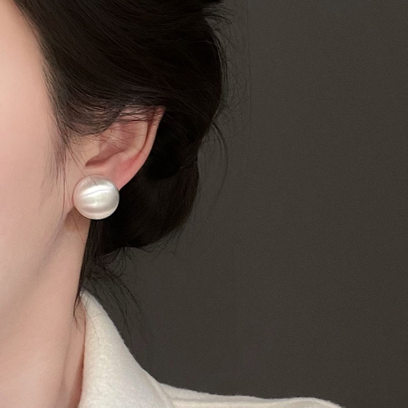 Niche design brushed frosted mosquito coil disc ear clip without piercing women's round face earrings earrings gold bean earrings trendy