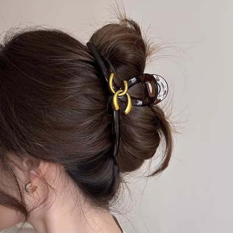 Gold Label Double C Large Hair Clip Women's 2024 New High-end Back of the Head Hair Clip Temperament Shark Clip Hair Accessories