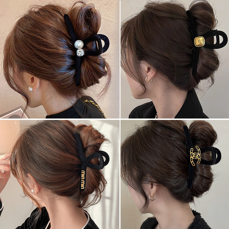 French high-end velvet gripper shark clip large hairpin Internet celebrity hair accessories back of the head hairpin autumn and winter