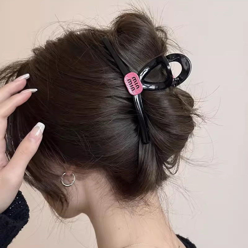 Black Cross Pink Letter Clip Women's 2024 New High-end Shark Clip Large Back of the Head Hair Clip Hair Accessory