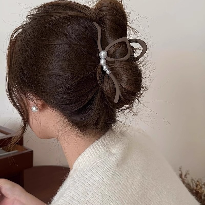 Pearl Clip Women's 2024 New High-end Shark Clip Large Clip Headdress Hair Clip High-end Back of the Head Hair Accessory