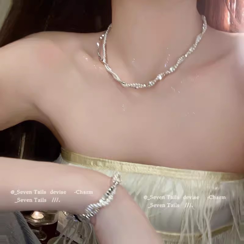 Wrapped and stacked broken silver pearl necklace for women 2024 early spring new style light luxury niche clavicle chain high-end neck necklace
