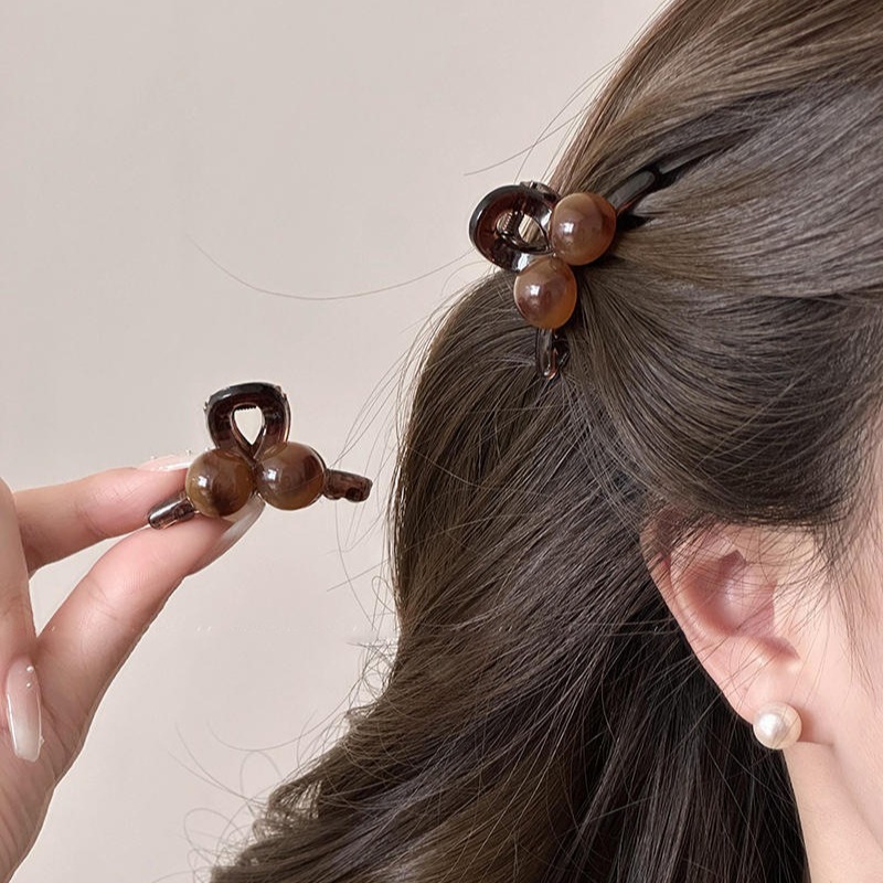 Amber Cherry Small Clip Women's 2024 New Hair Clip Princess Head Bangs Clip Broken Hair Clip Shark Clip Hair Accessories