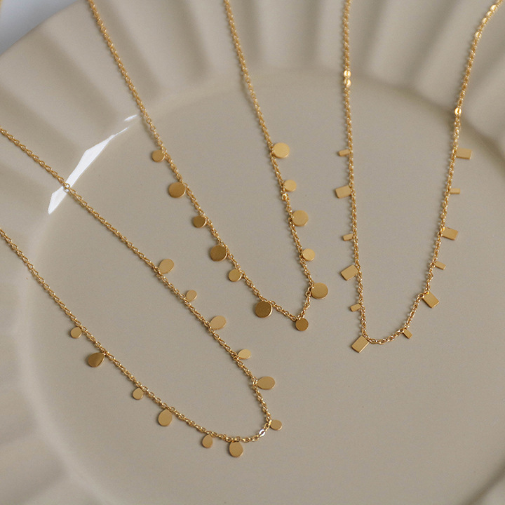Light luxury new water drop titanium steel necklace women's niche design clavicle chain new 18K gold accessories sweater chain