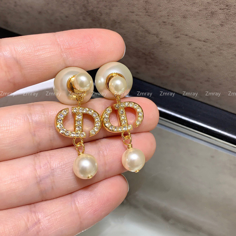 Tassel pendant pearl earrings long CD letter earrings for women 2024 new D family French light luxury high-end earrings