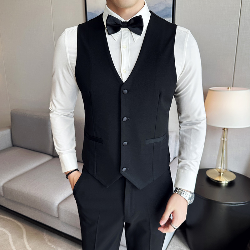 Model - Groomsmen's clothing, brothers' clothing, men's wedding suit, vest, solid color vest