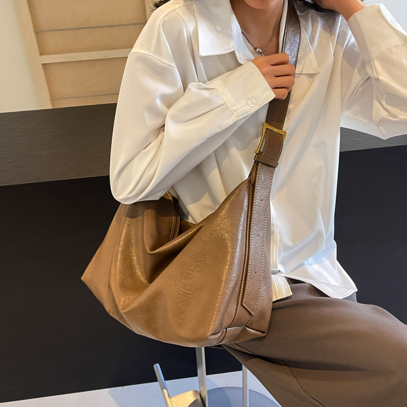 Maillard Bag Women's Large Capacity Fashion Lazy Style Crossbody Bag 2024 New Retro Versatile Shoulder Underarm Bag