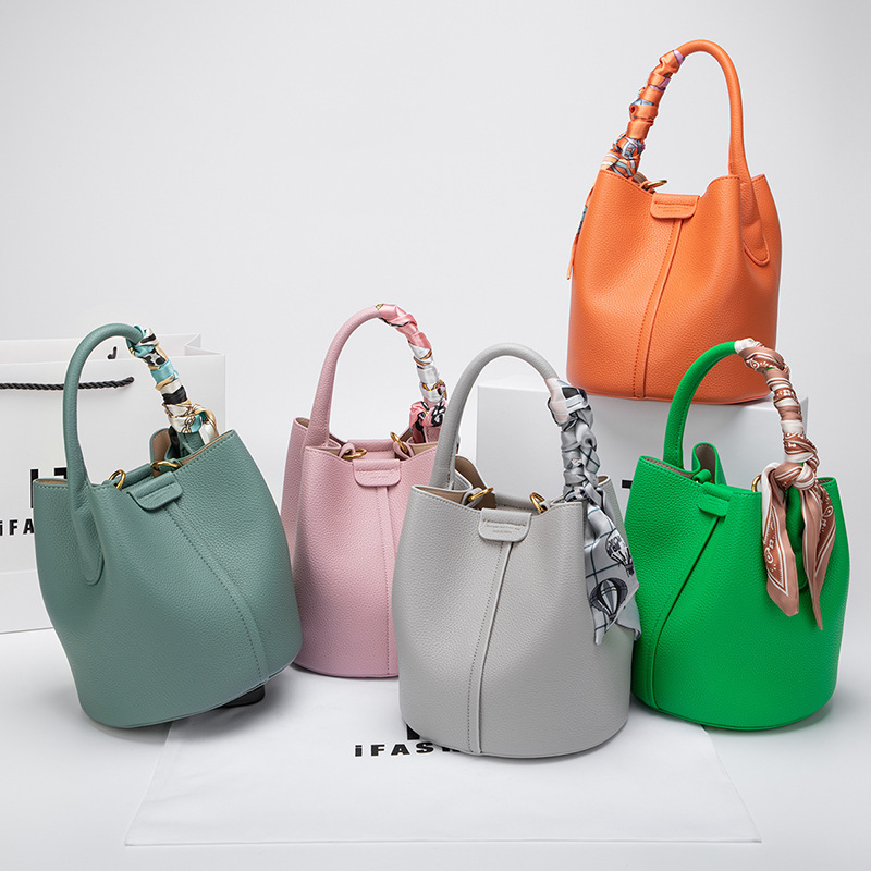 Bucket Bag Portable Vegetable Basket Bag Women's 2024 New Genuine Leather Women's Bag High-Quality Large Capacity Shoulder Crossbody Bag