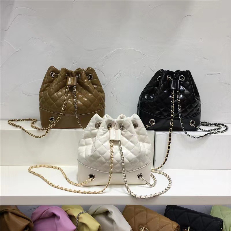 2024 new casual temperament rhombus chain drawstring drool bucket bag small fragrance light luxury backpack shoulder bag