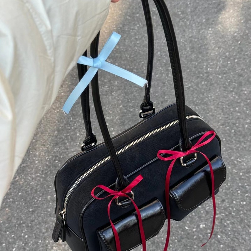 Bags Spring Style Women's Korean Version Niche Design Shoulder Bag Classic Versatile Tote Bag Boston Commuter Armpit Bag