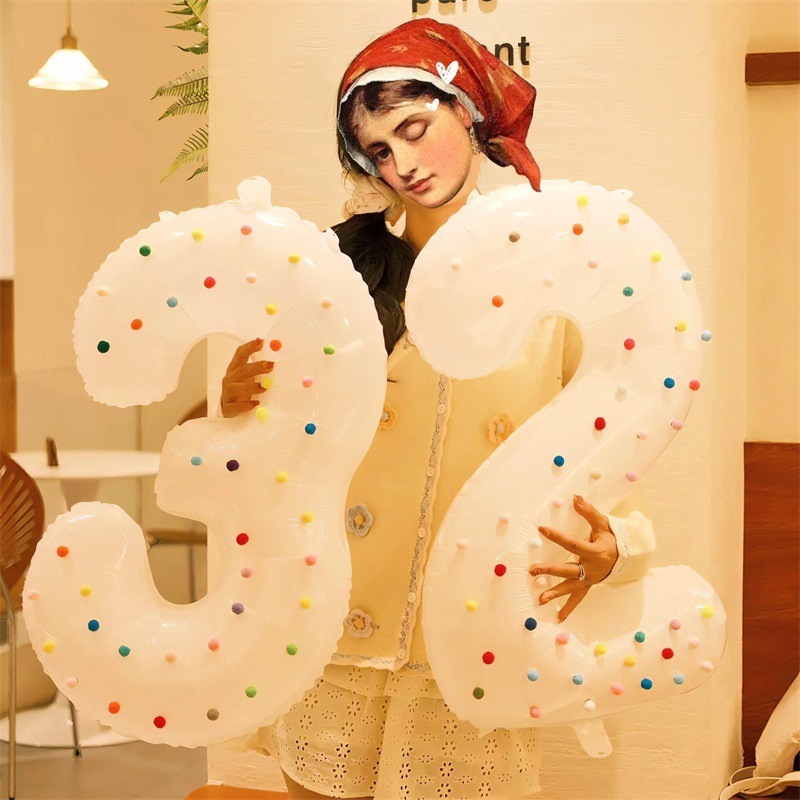 Ins style 32-inch white aluminum film digital balloon first birthday outdoor party scene layout photo props