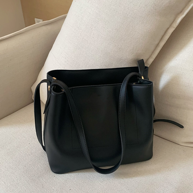 Versatile ins large-capacity bag women's new trendy fashion bucket bag retro shoulder crossbody bag tote bag